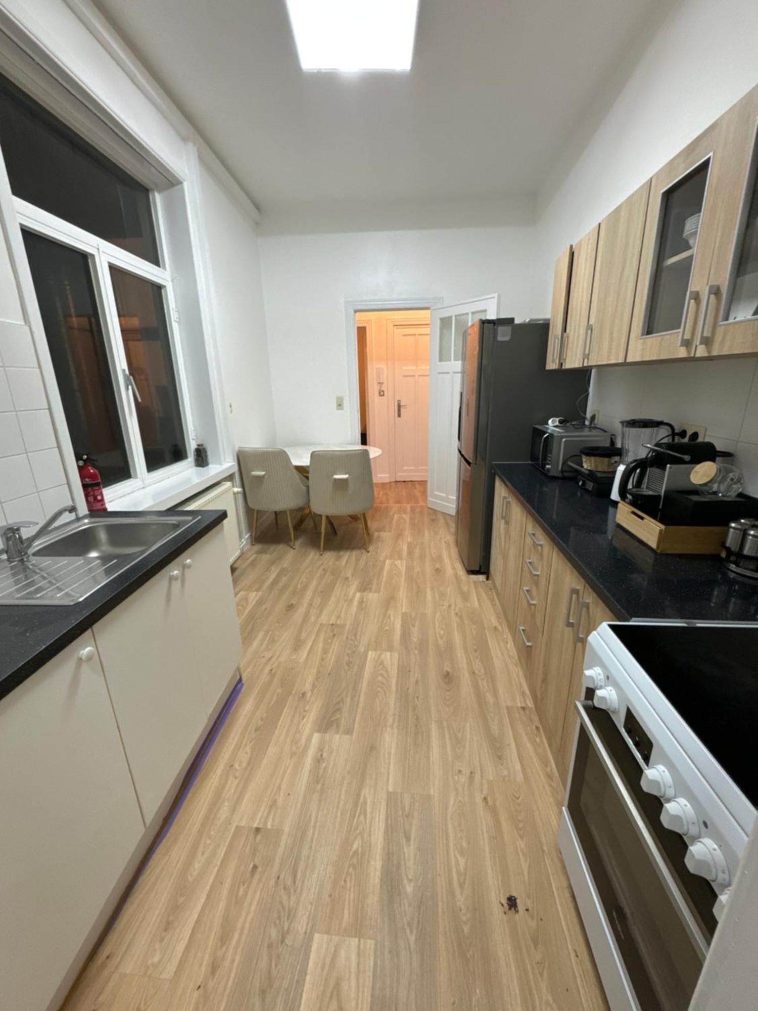 Appartement 2 Chambre Luxueuse A Jette Брюссель Экстерьер фото